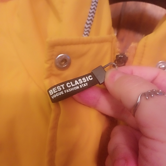 **NWOT** The North Face (insulated) Coat - Picture 9 of 16